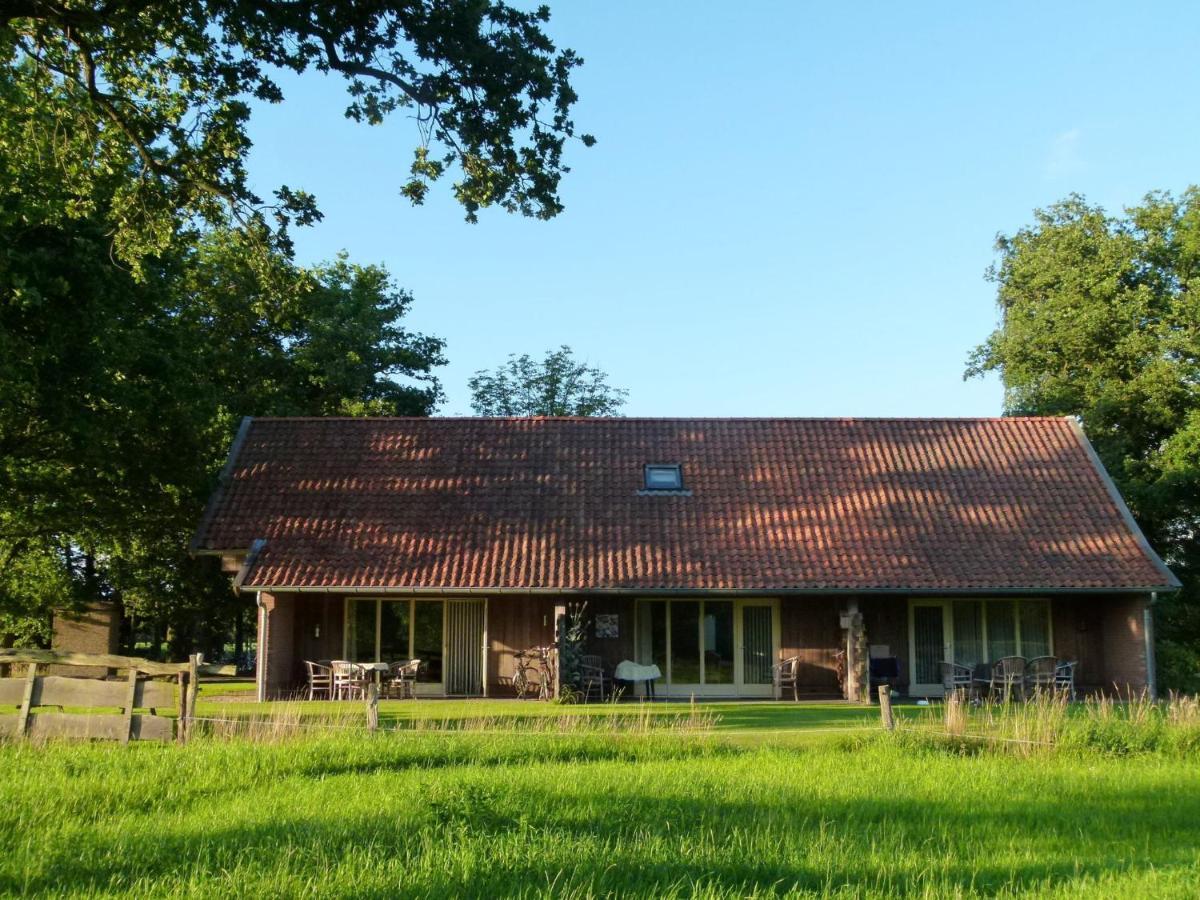 Peaceful Holiday Home With Roofed Terrace Geesteren  Ngoại thất bức ảnh